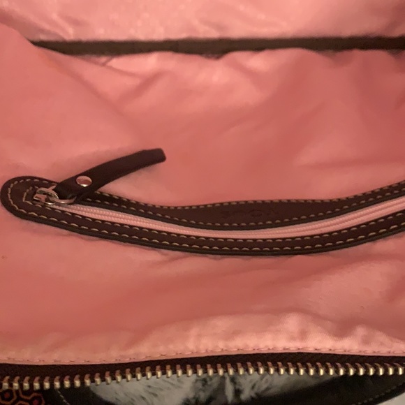 Tous - Picture 8 of 8